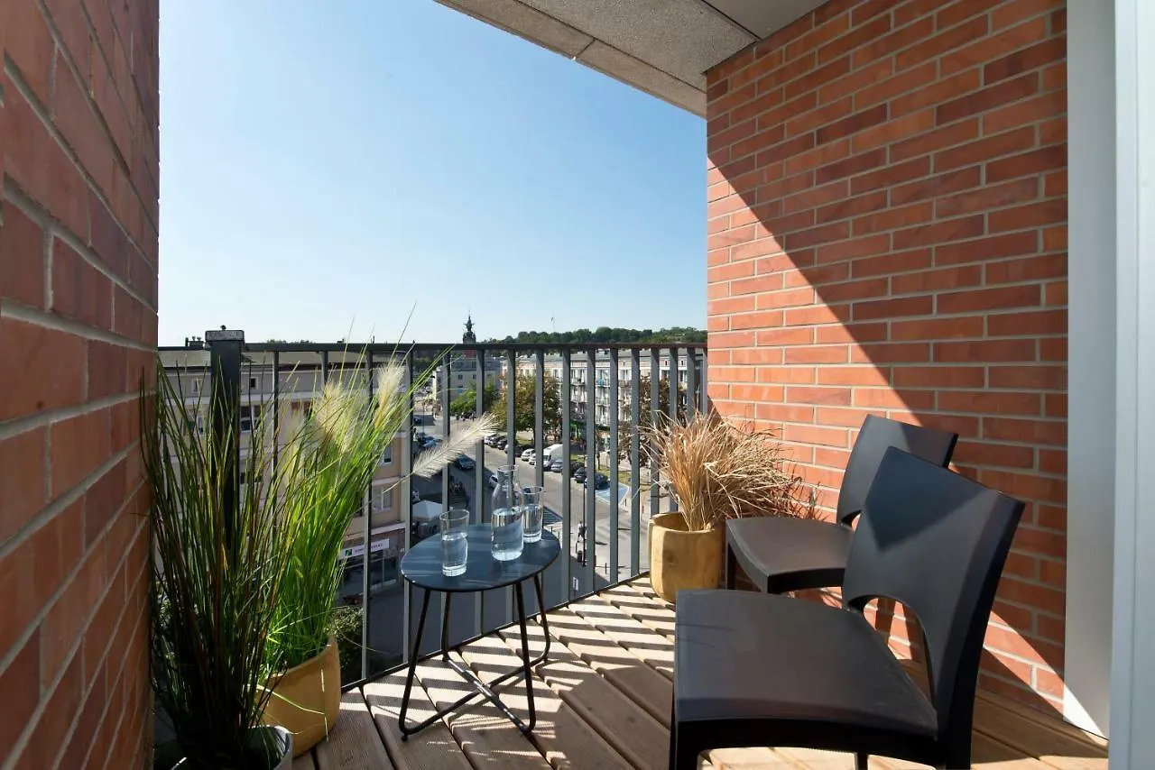Chic Designer Apartment With Original Art And Old Town View Gdansk Poland