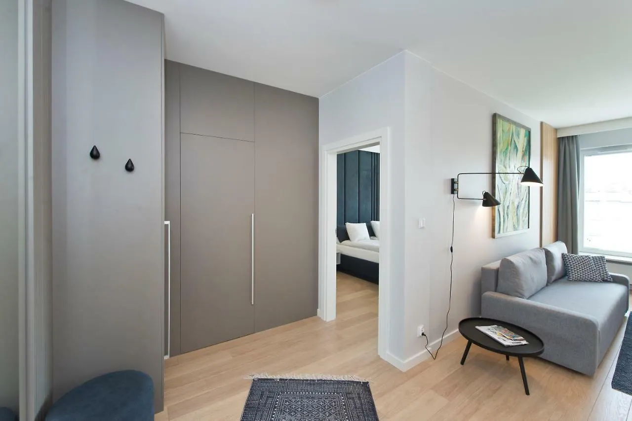 Chic Designer Apartment With Original Art And Old Town View Gdansk